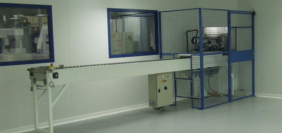 Machine de nettoyage particulaire en salle blanche