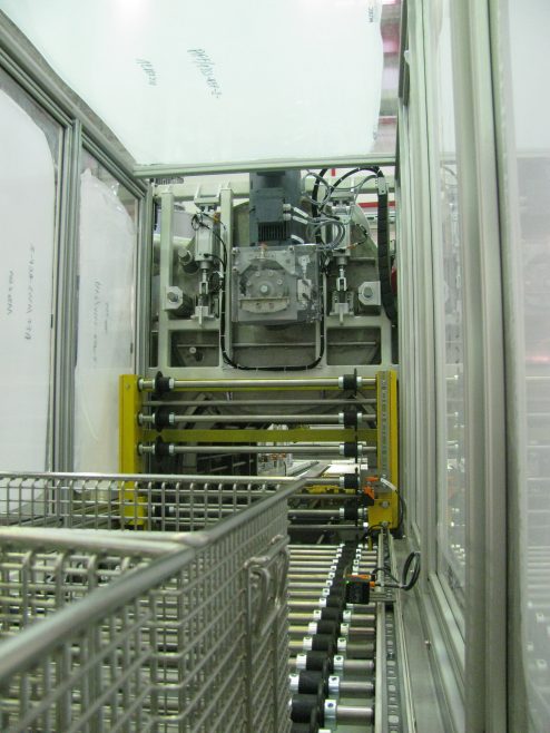 Intérieur de la machine de nettoyage de pièce Mecanojet