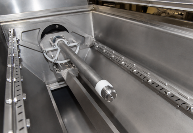 Seringue pour le lavage/séchage interne de pièces tubulaires